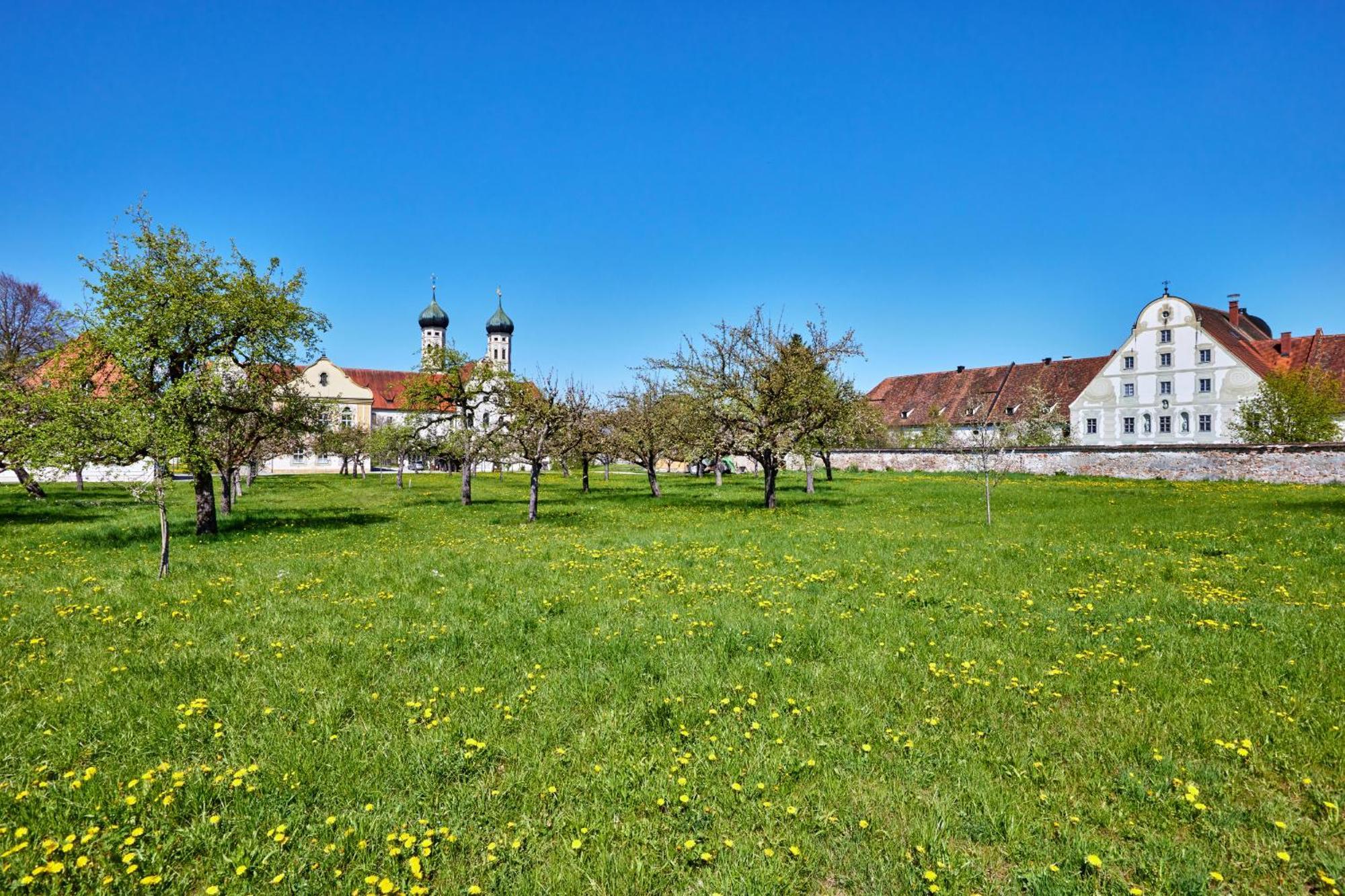 Zentrum Fuer Umwelt Und Kultur - Gaestehaus Und Jugendbildungseinrichtung Im Maierhof Benediktbeuern Buitenkant foto